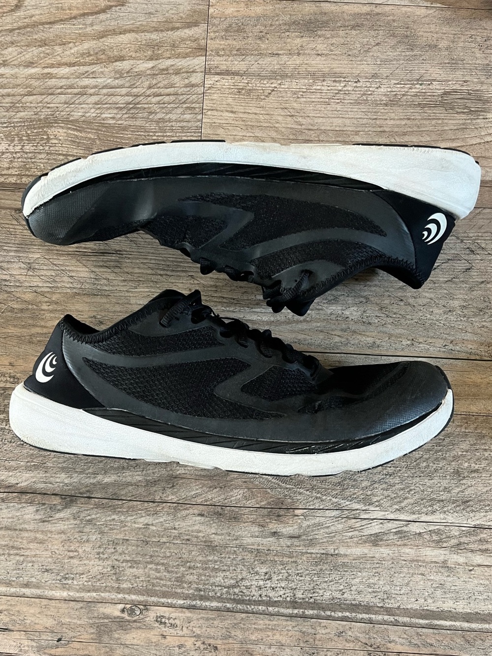 Topo Athletic Women’s 11 Shoes